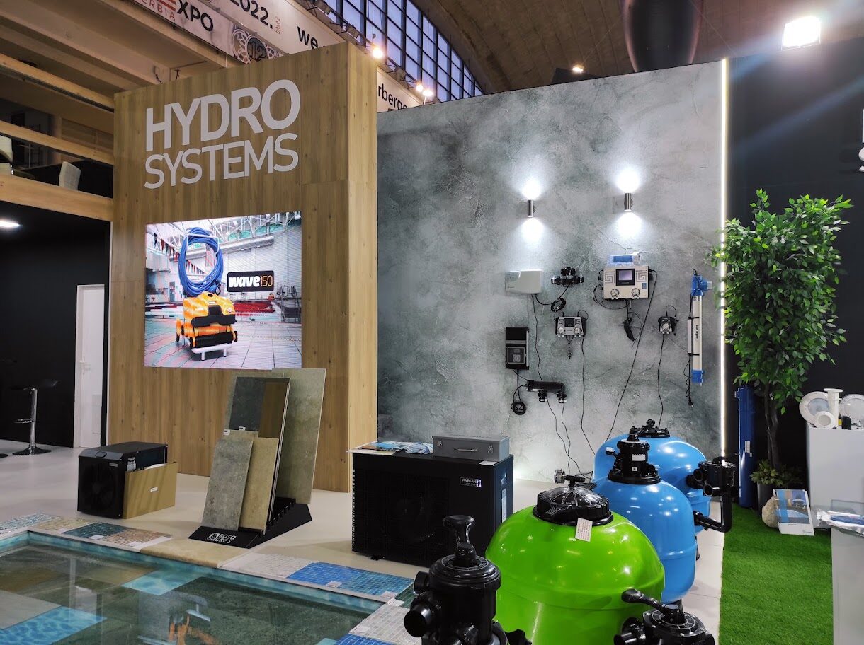 Hydro Systems štand sa bazenskom opremom
